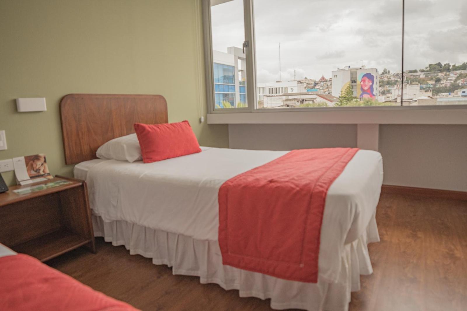 Hotel Ambato Exteriér fotografie