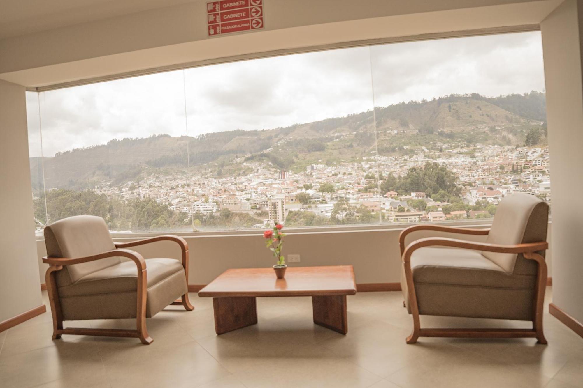 Hotel Ambato Exteriér fotografie
